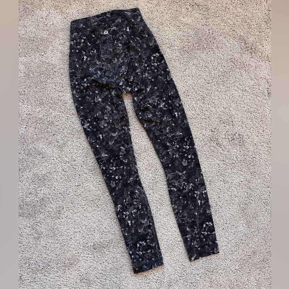 Lululemon Athletica Black and White Patterned Apparel